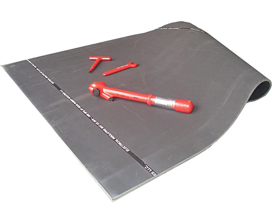 EPDM LV RUBBER MAT 650V 1M X 6MM PER MM