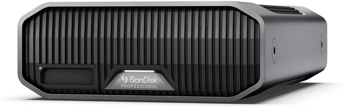 Western Digital SDPHG1H-026T-SBAAD, 26TB, Thunderbolt 3, USB 3.2 Gen 2x1, Up to 260MB/s read/write, 5YR Warranty