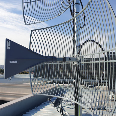 Powertec 4G-5G Ultraband Grid Antenna, 600 to 6500 MHz, 4.3-10 Female